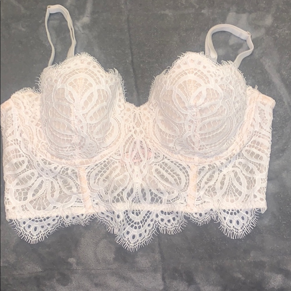 Victoria’s Secret Lace Bralette 34B